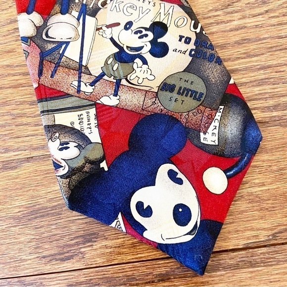 Disney | Atlas Design - Swedish Men’s 100% Silk Mickey Mouse Tie One Size - Picture 5 of 7